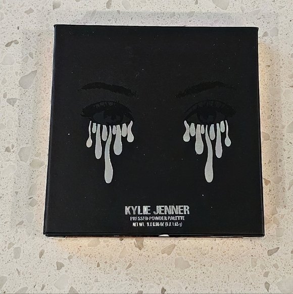New Kylie Pressed Powder Palette by Kylie Jenner - Never Used - Picture 2 of 6